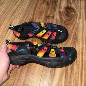 Keen Women’s Tie Dye Rainbow Sandals size 7 Newport H2